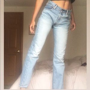 Levi Mom Jeans